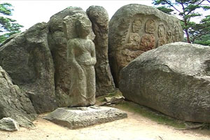경주 남산 탑곡 마애불상군