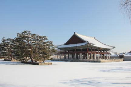 경복궁 경회루 설경(2012.2.1 촬영, 문화재청)