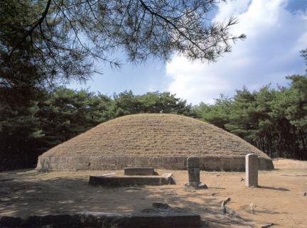 경주 정강왕릉 전경