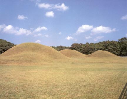 경주 배동 삼릉 근경