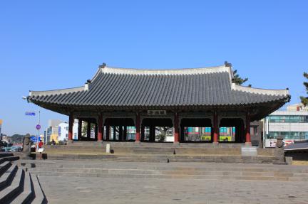 관덕정