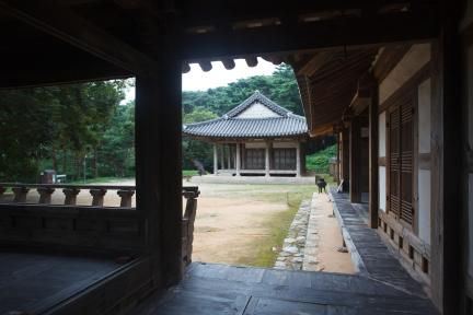 고창읍성_내아에서 바라 본 동헌 (촬영년도 : 2015년)