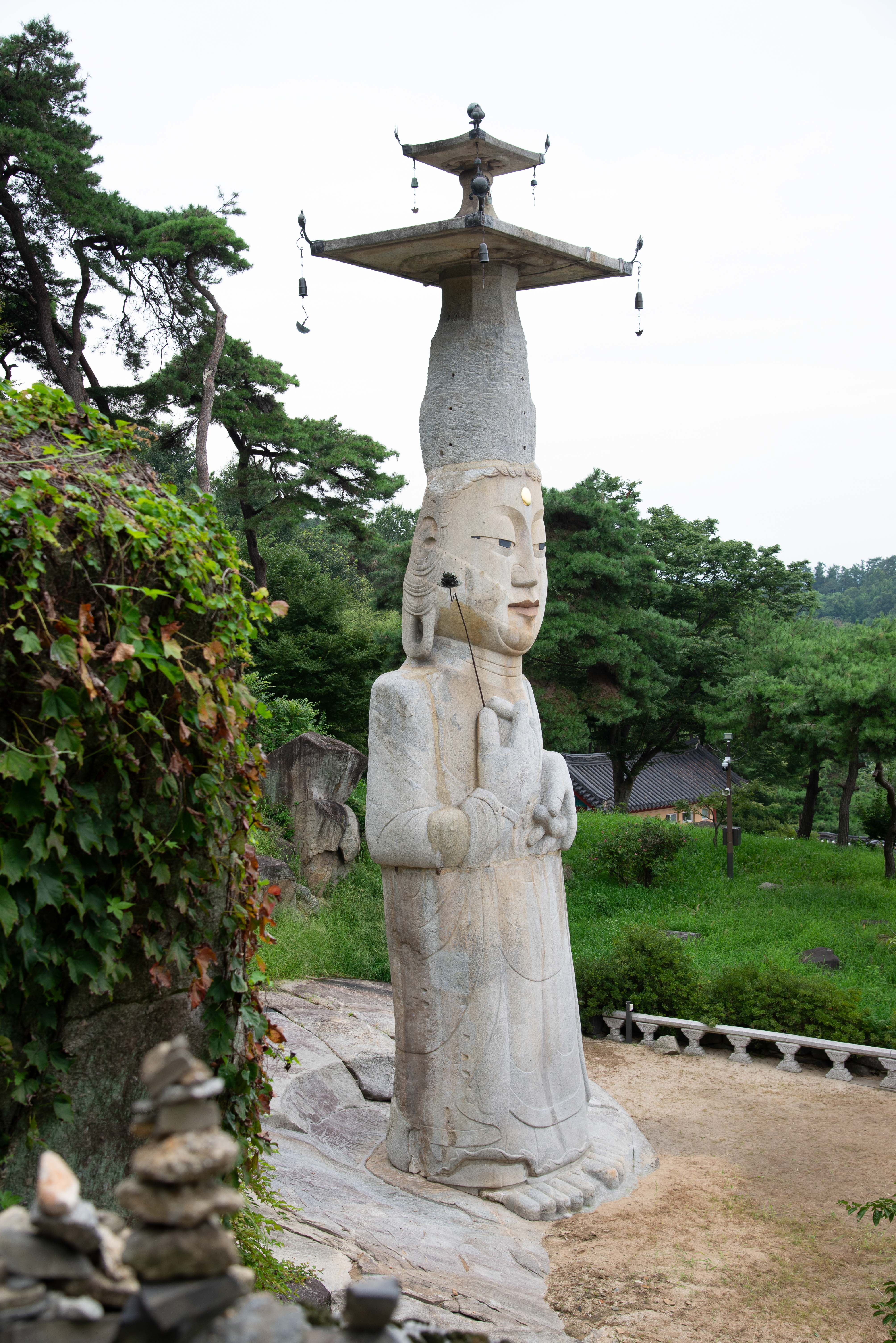 국가유산이미지 | 논산 관촉사 석조미륵보살입상(사진)_미륵보살입상 세부 (촬영년도_2024년) 논산 관촉사 석조미륵보살입상(사진)... 