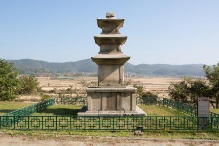 경주 황복사지 삼층석탑