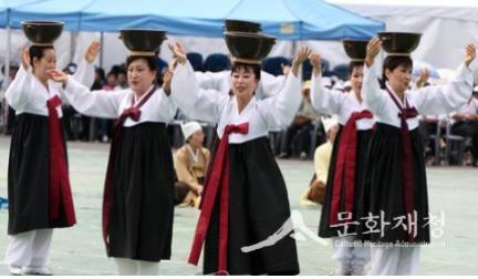 돈돌날이 공연