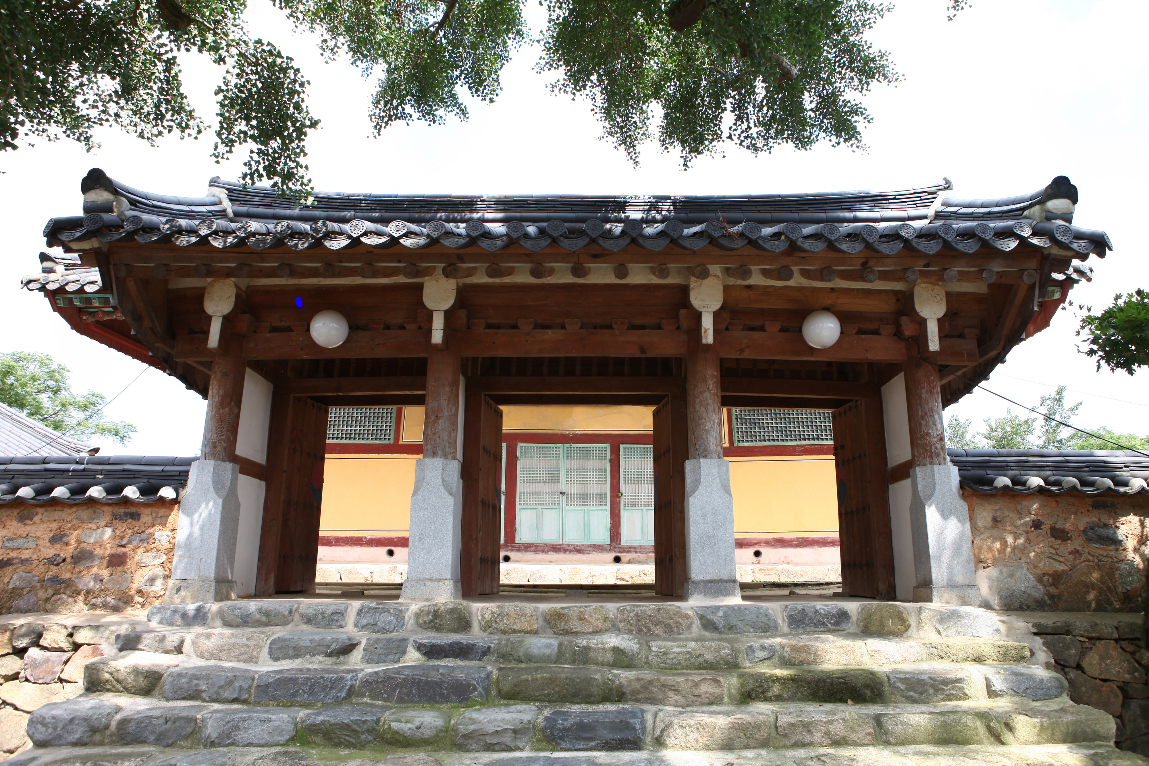문화재이미지 | 무안향교_내삼문 (촬영년도 : 2015년) 무안향교_내삼문 (촬영년도 : 2015년)