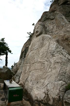 삼릉계곡마애석가여래좌상