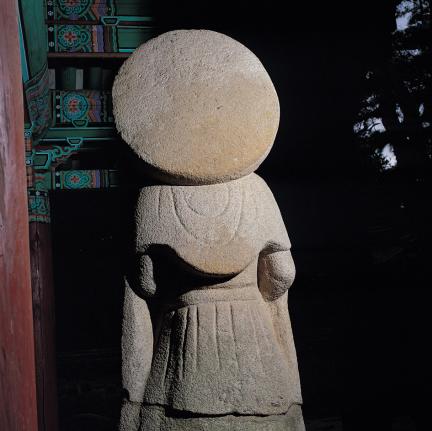 우협시보살상 상반신 배면