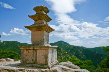 경주남산용장사곡삼층석탑