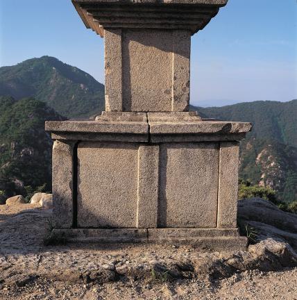 기단부 및 1층탑신