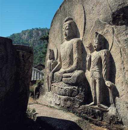 마애석불 중 삼존불상