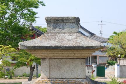 경주 남산동 동·서 삼층석탑_3층 탑신부_건축_2009년(출처 : 국립문화재연구소)