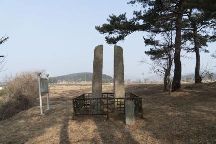 경주 망덕사지 당간지주