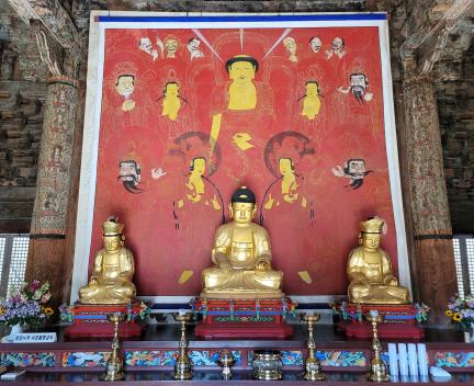 양산 신흥사 석조석가여래삼존좌상 및 복장유물